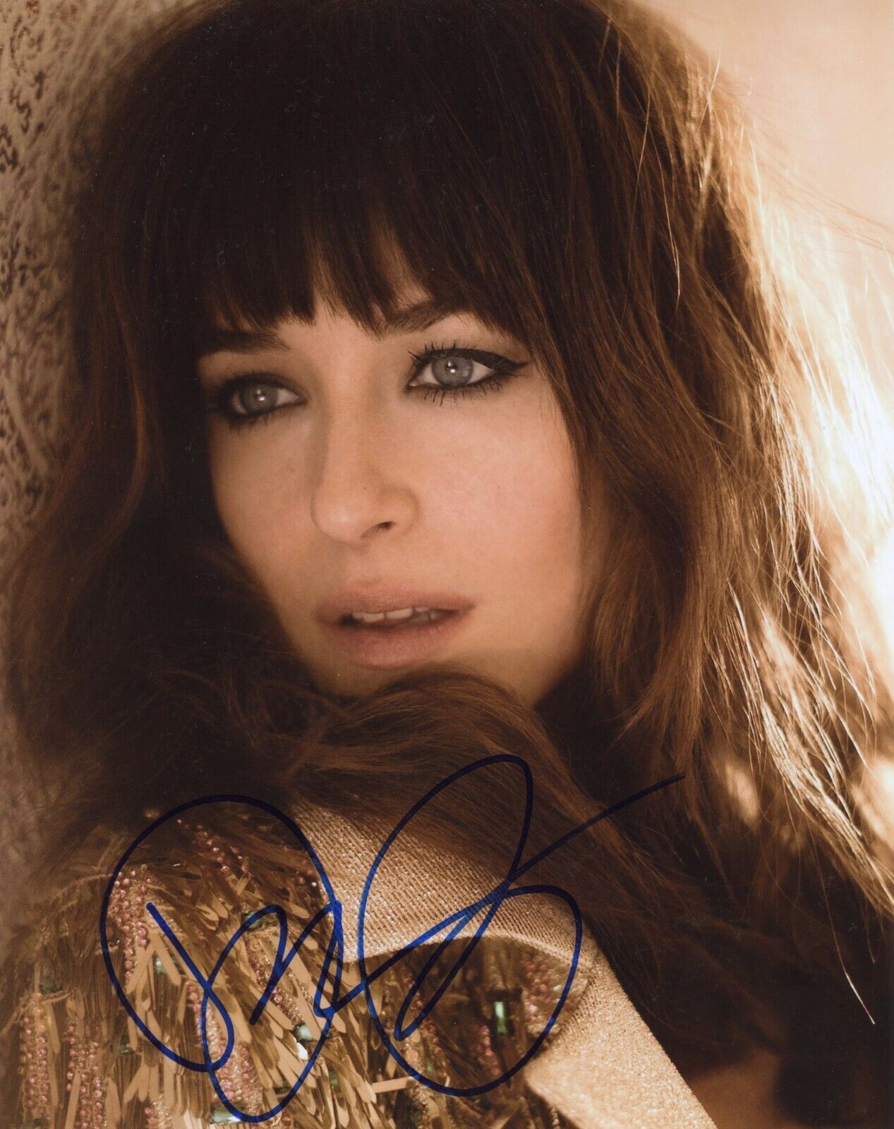 ~~ DAKOTA JOHNSON Authentic Hand-Signed FIFTY SHADES