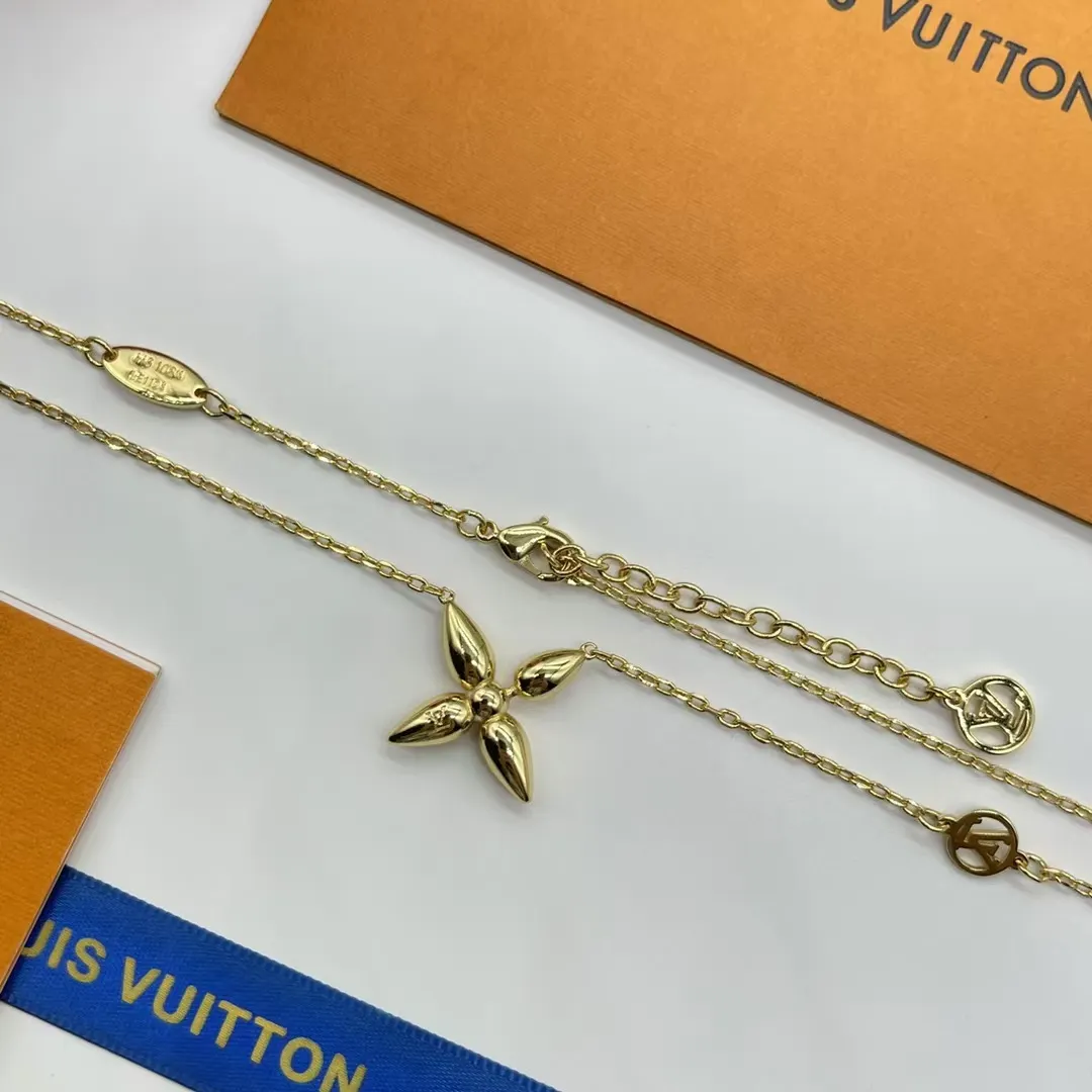 Louis Vuitton Dainty Star Pendant Necklace