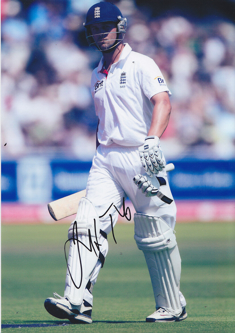 Jonathan Trott England Cricket Signed Photo Poster painting 12x8.