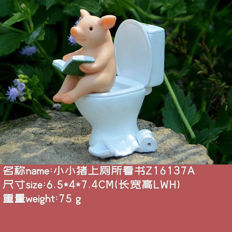 Everyday Collection Miniature Animal Figurines Mouse Pig Bunny Frog on Toilet Desktop Decoration Funny Gifts