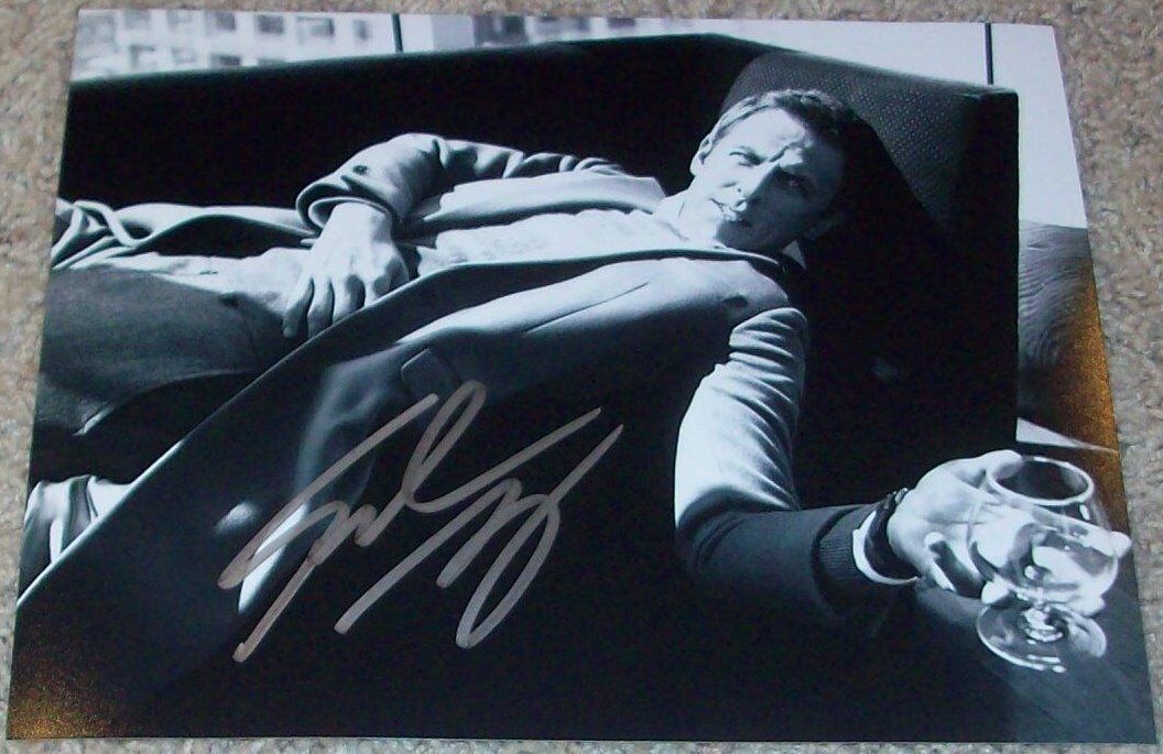 LATE NIGHT WITH SETH MEYERS SIGNED AUTOGRAPH SNL 8x10 Photo Poster painting F w/EXACT PROOF