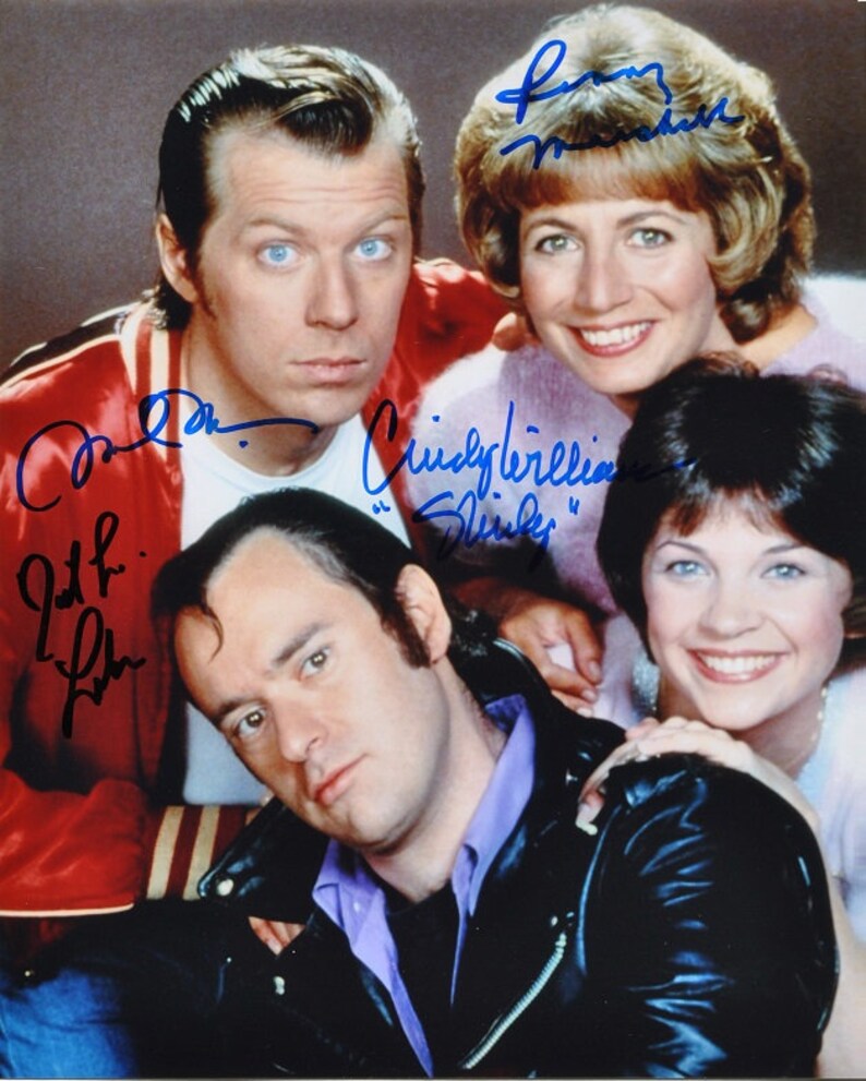 LAVERN & SHIRLEY CAST Signed Photo Poster painting X4 Penny Marshall, Cindy Williams, Michael McKean, David Lander wcoa