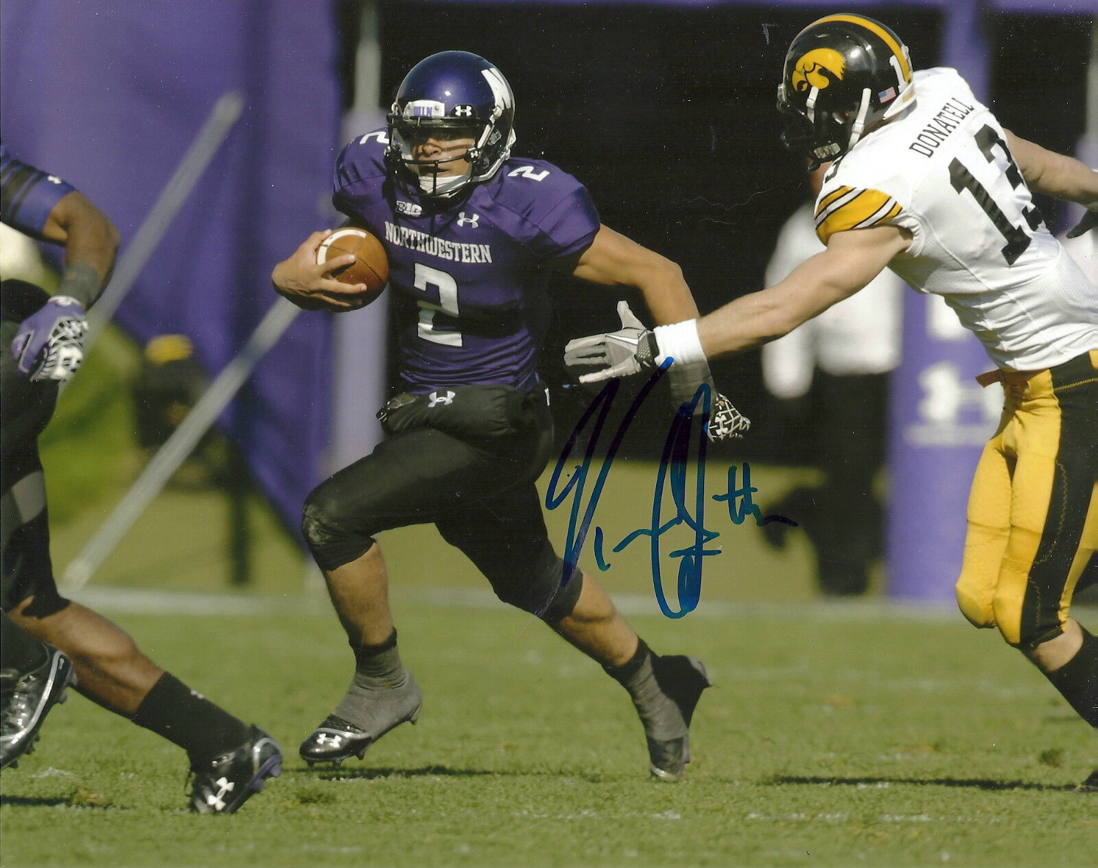 KAIN COLTER 'NORTHWESTERN WILDCATS' SIGNED 8X10 PICTURE *COA