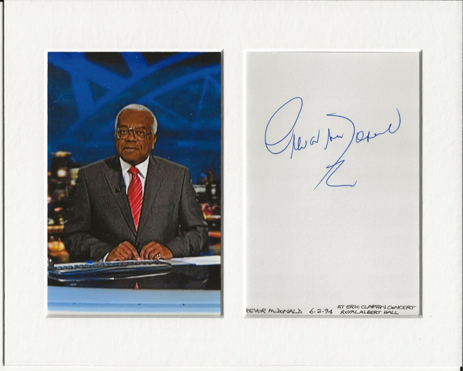 Trevor McDonald newsreader genuine authentic autograph signature and Photo Poster painting AFTAL