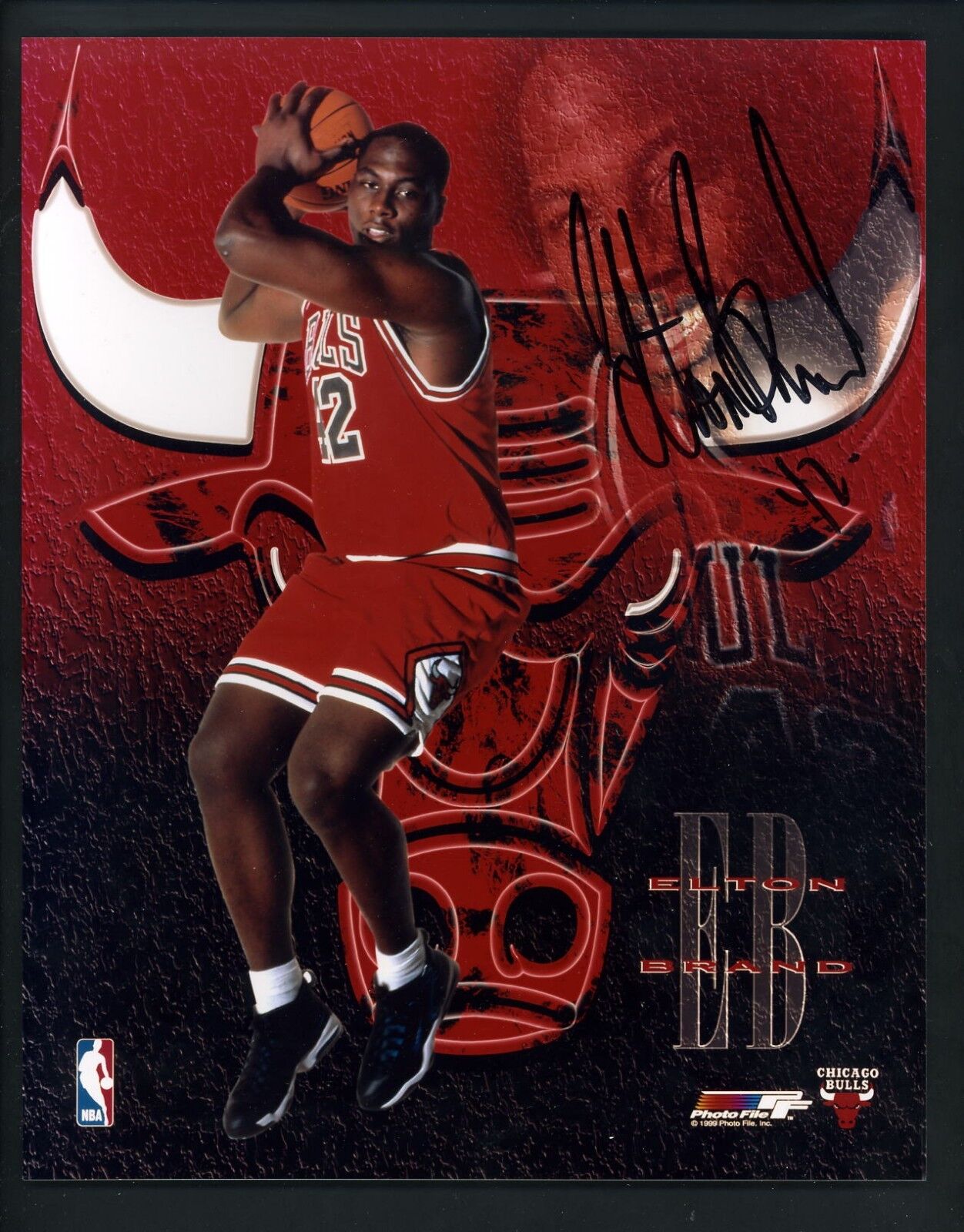 Elton Brand Signed 8 x 10 Photo Poster painting Autographed Chicago Bulls