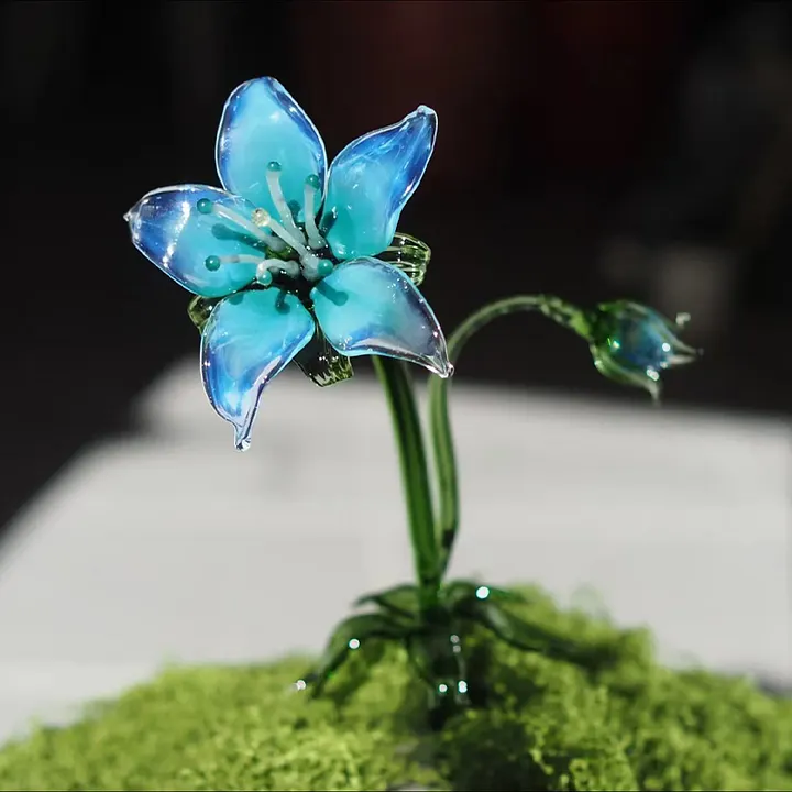 Silent Princess Glass Flower