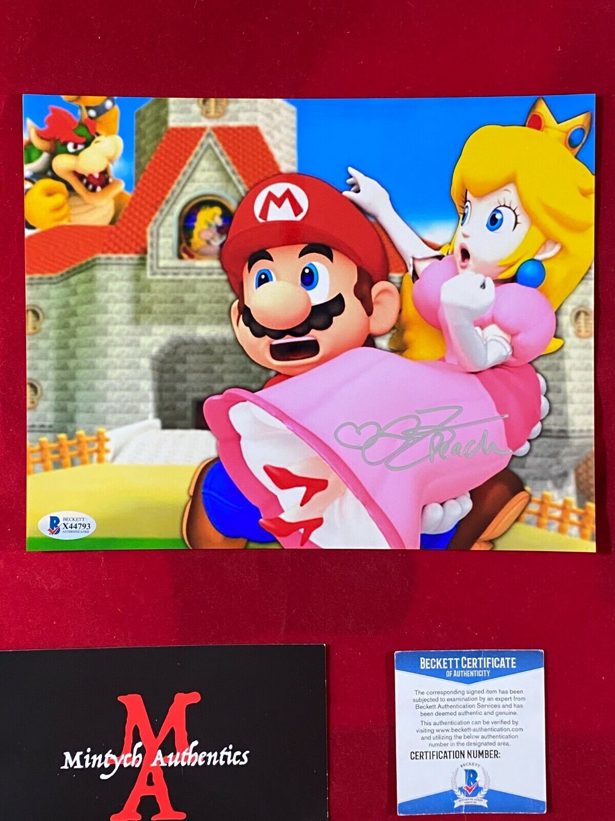 JEN TAYLOR AUTOGRAPHED SIGNED 8X10 Photo Poster painting! PRINCESS PEACH! MARIO! BECKETT COA!