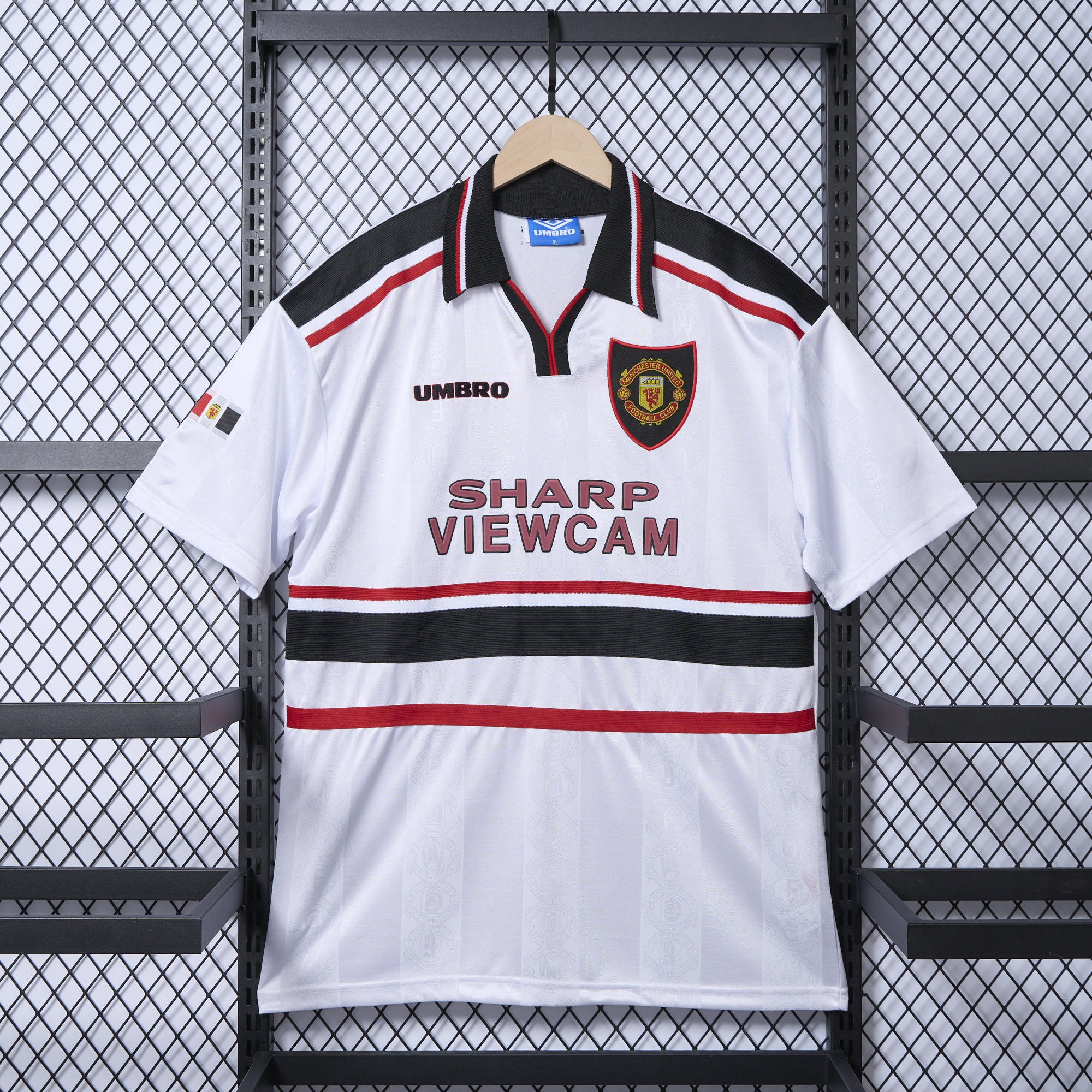 Manchester United Retro 98-99 Away Jersey