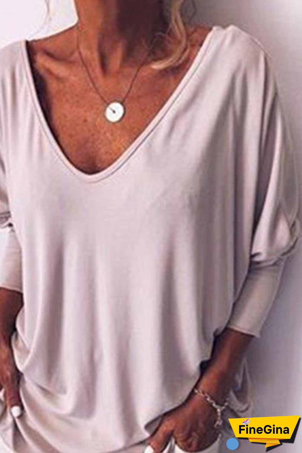 Casual Solid Buckle V Neck T-Shirts(5 Colors)