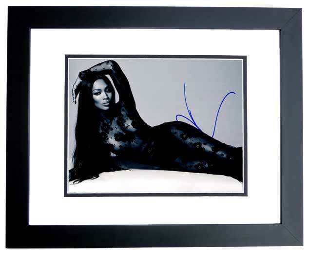 Naomi Campbell Signed Supermodel - Actress B+W 11x14 inch Photo Poster painting - FRAMED