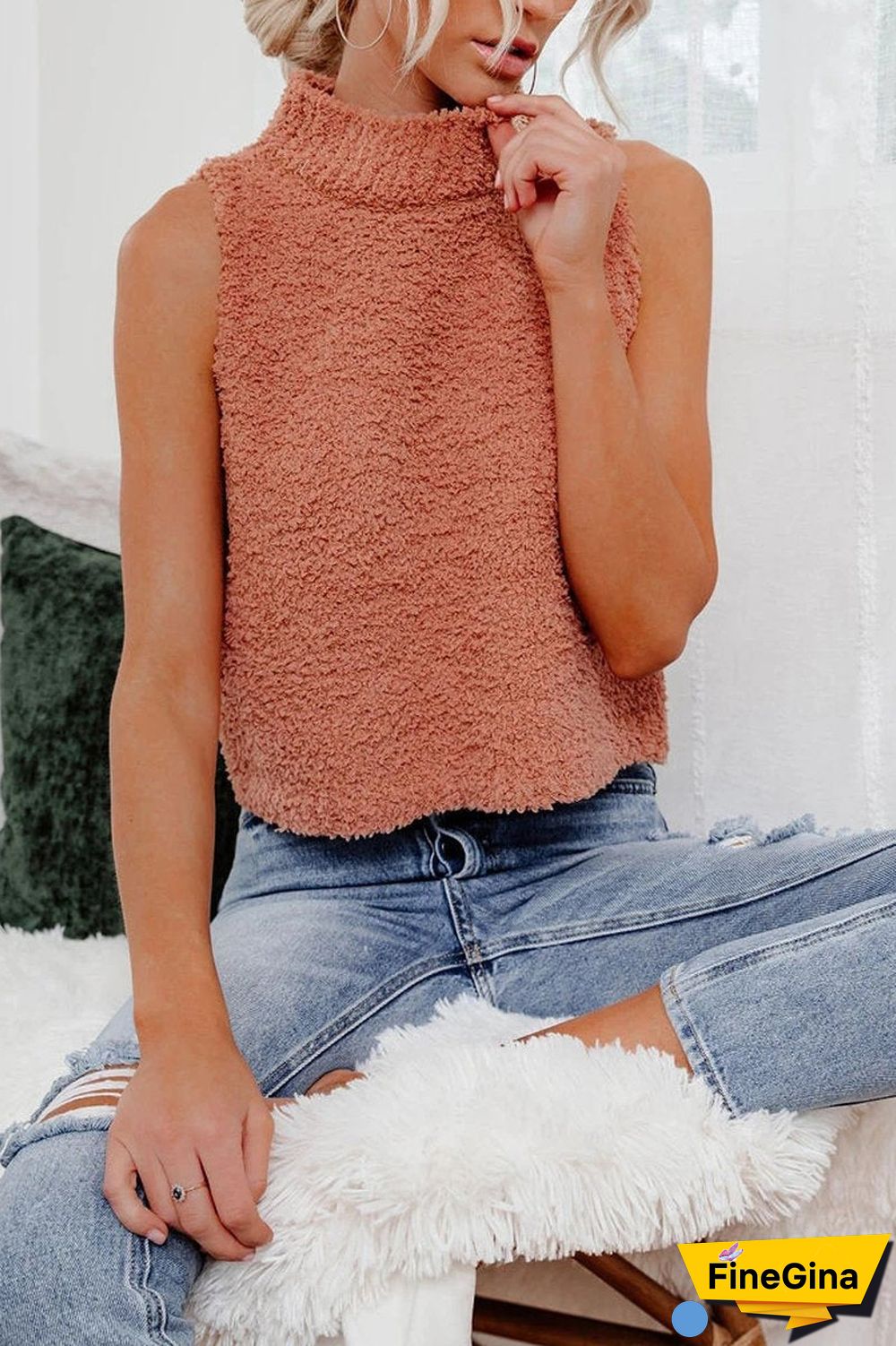 Solid Color Sleeveless Knitted Top