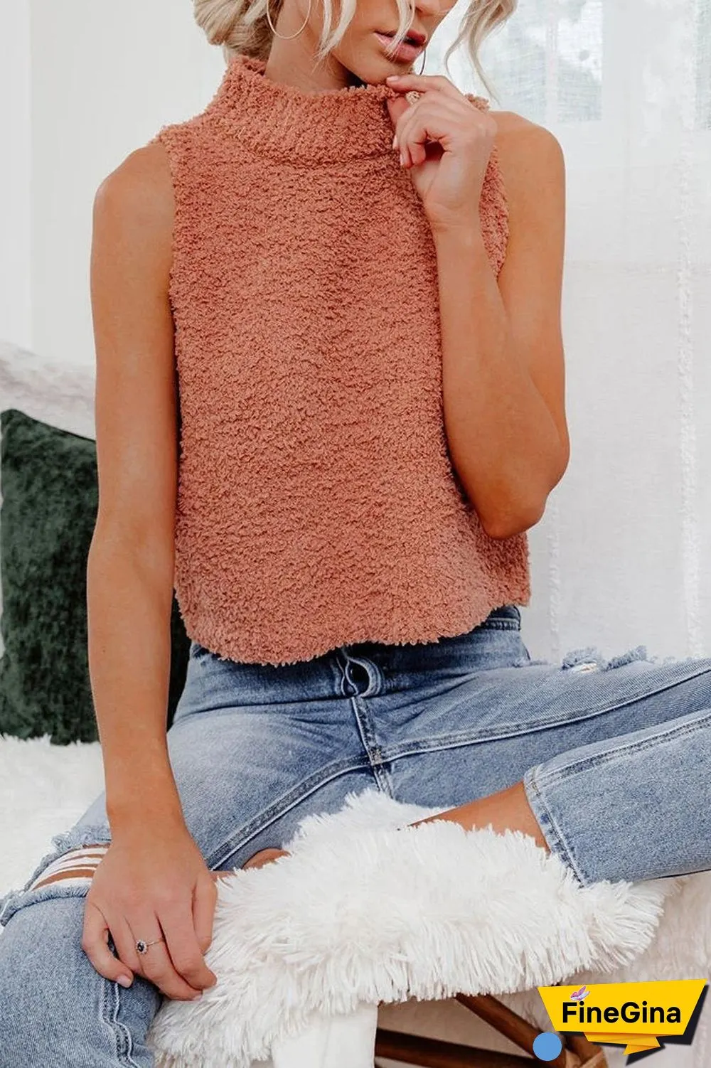 Solid Color Sleeveless Knitted Top
