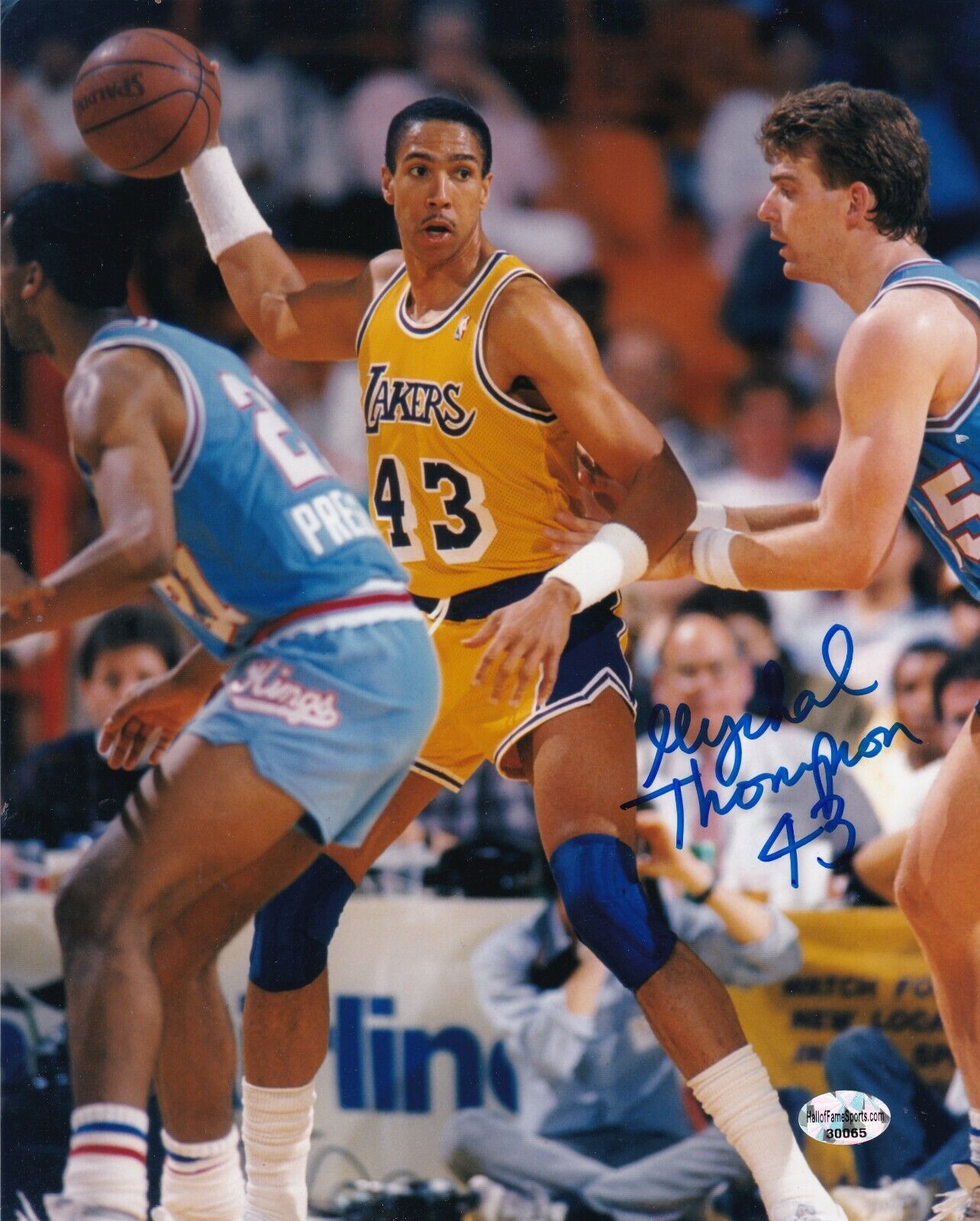 MYCHAL THOMPSON LOS ANGELES LAKERS ACTION SIGNED 8x10