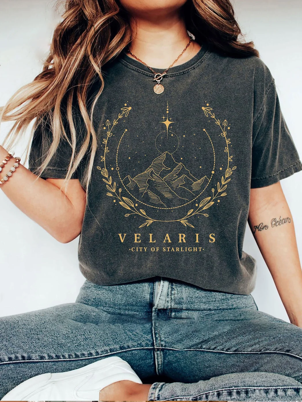 SJM Merch, Gold Print Velaris T-shirt, The Night Court T-shirt / DarkAcademias /Darkacademias