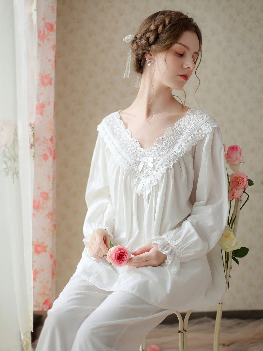 V-neck Long Sleeves Palace Style Lace Princess Sweet Two-piece Vintage Pajamas Set