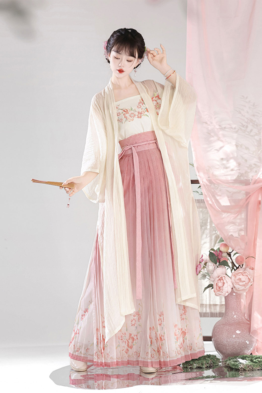 Song Dynasty White-green Hanfu Dress Qi Yao Ruqun Skirt for Daily Wear - mozhu 墨竹 Stupa Stones