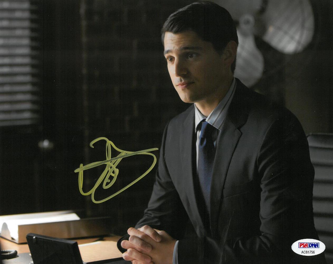 Nicholas D'Agosto Signed Authentic Autographed 8x10 Photo Poster painting PSA/DNA #AC81756