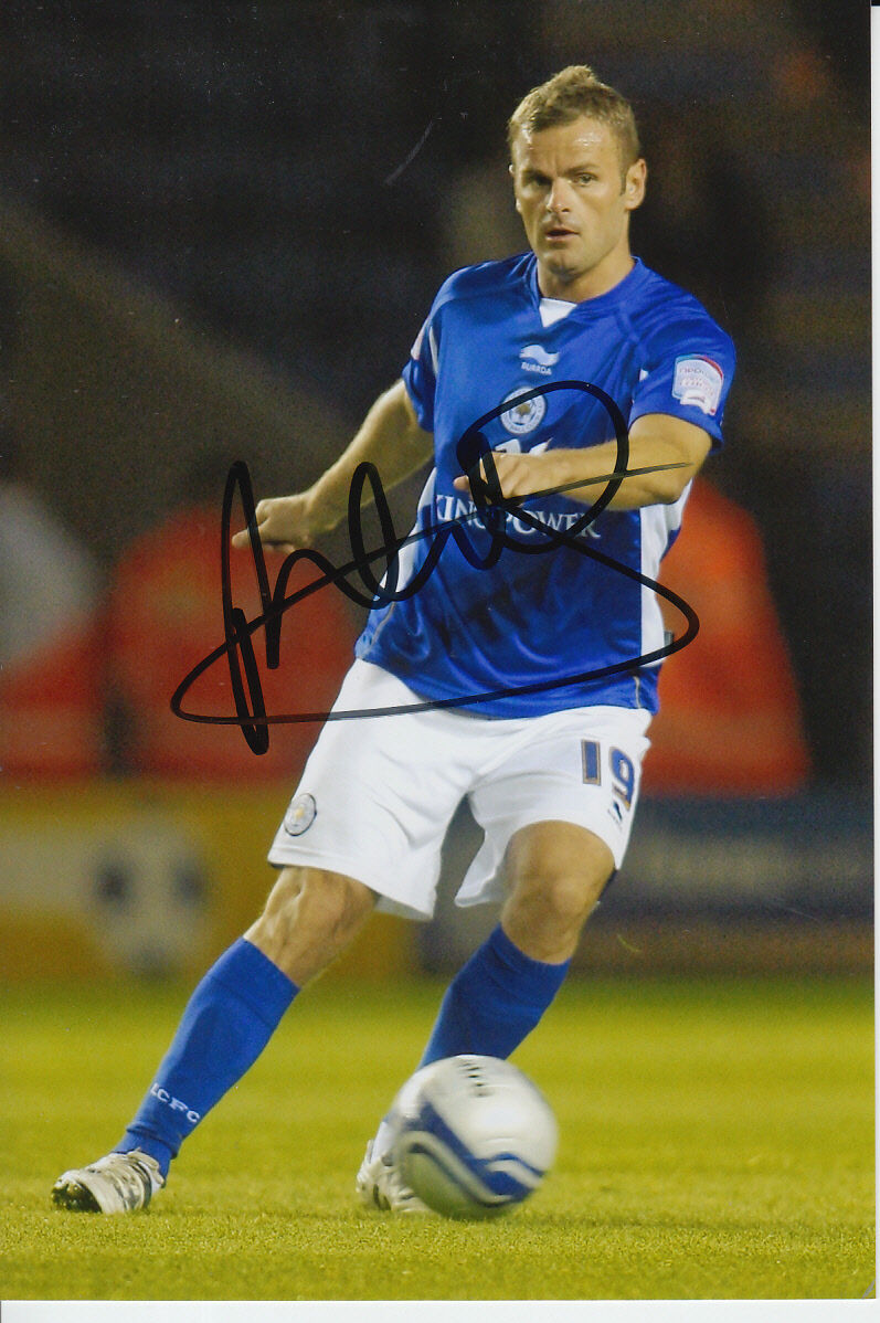 LEICESTER CITY HAND SIGNED RICHIE WELLENS 6X4 Photo Poster painting 10.