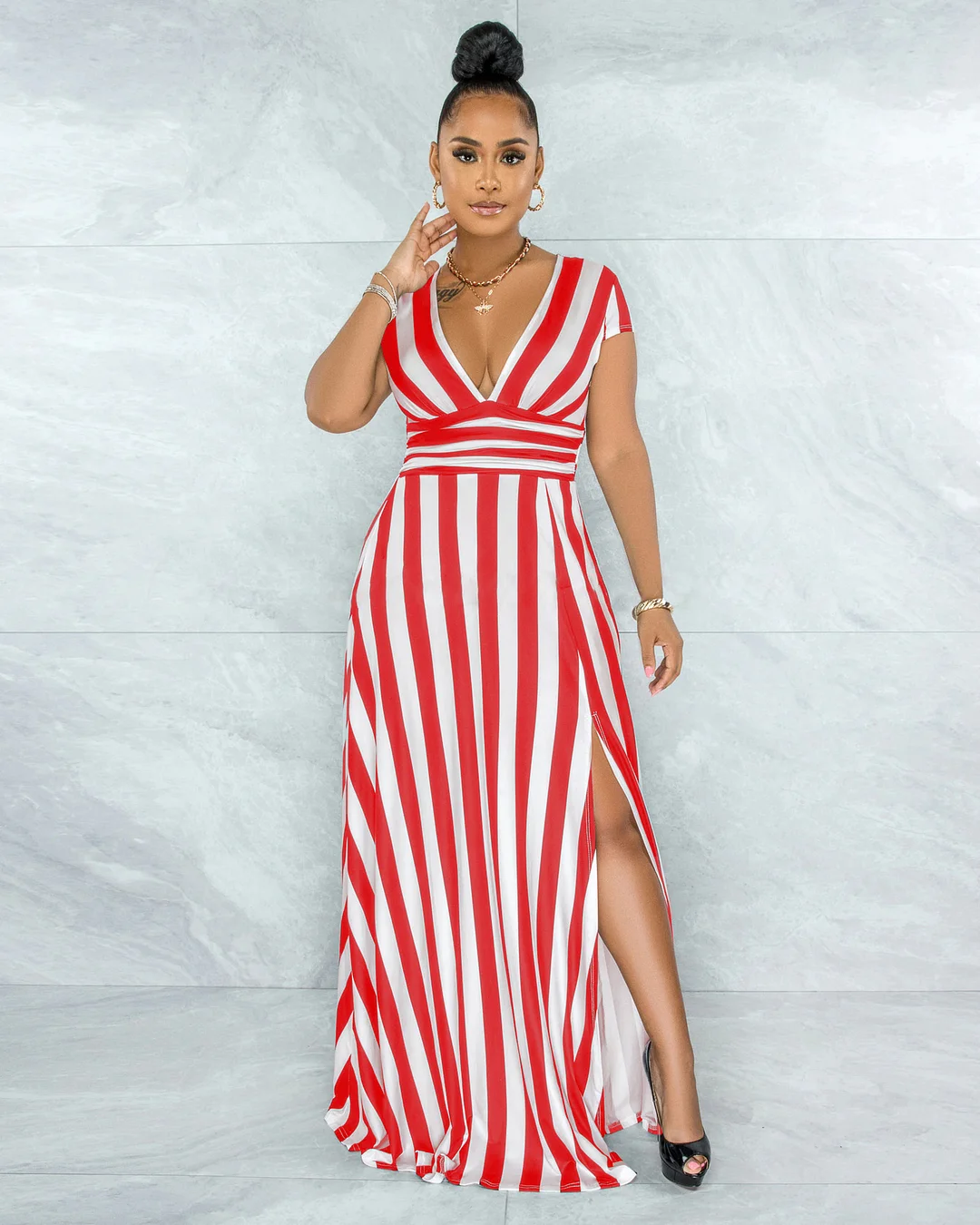 Sexy Fashion Stripe-shaping Dress with A Split