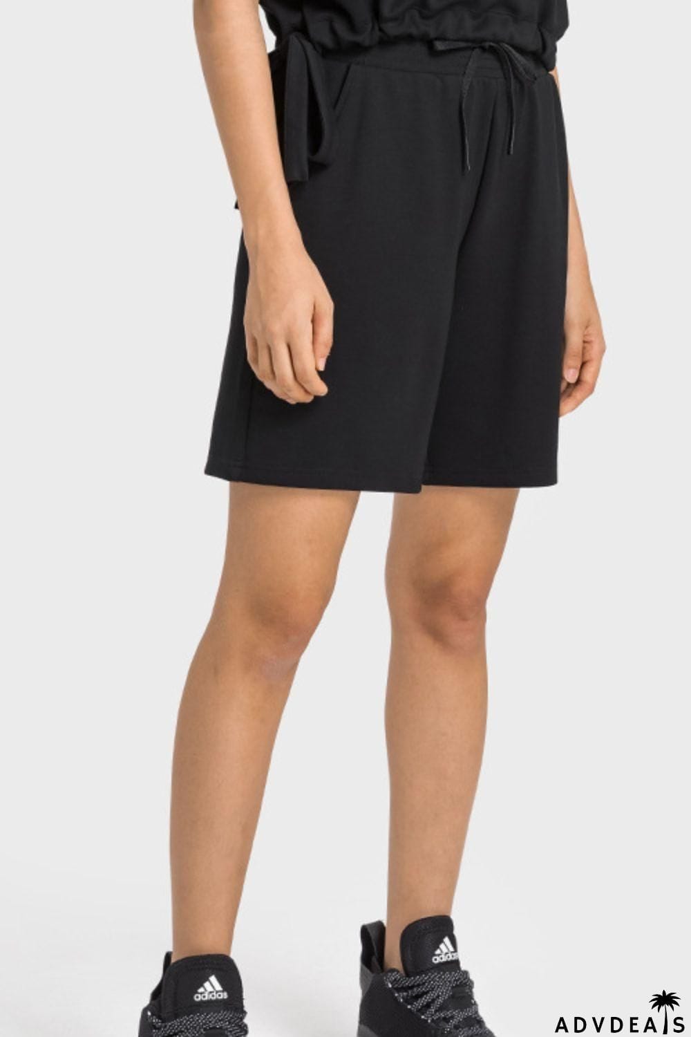 Drawstring Elastic Waist Sports Bermuda Shorts