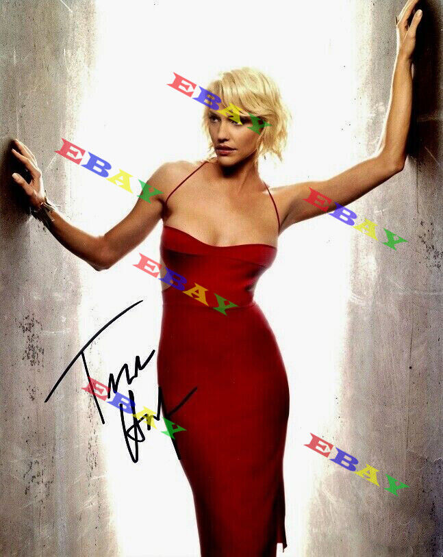 TRICIA HELFER Battle Star Galactica 8x10 Autographed Signed Photo Poster painting Reprint