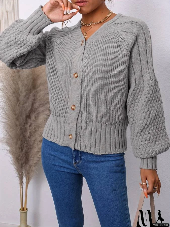 MidiSono - Classic and Elegant Cardigan
