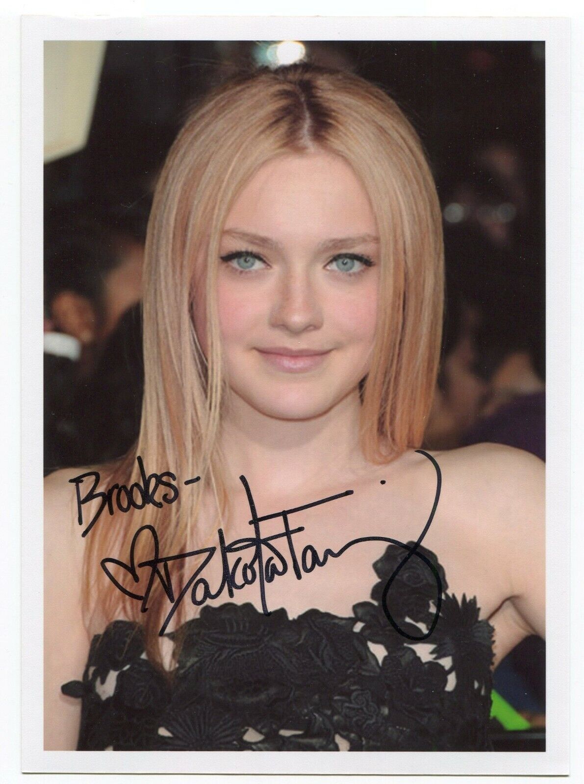 Dakota Fanning Signed Photo Poster painting Autographed Signature Actress Twilight