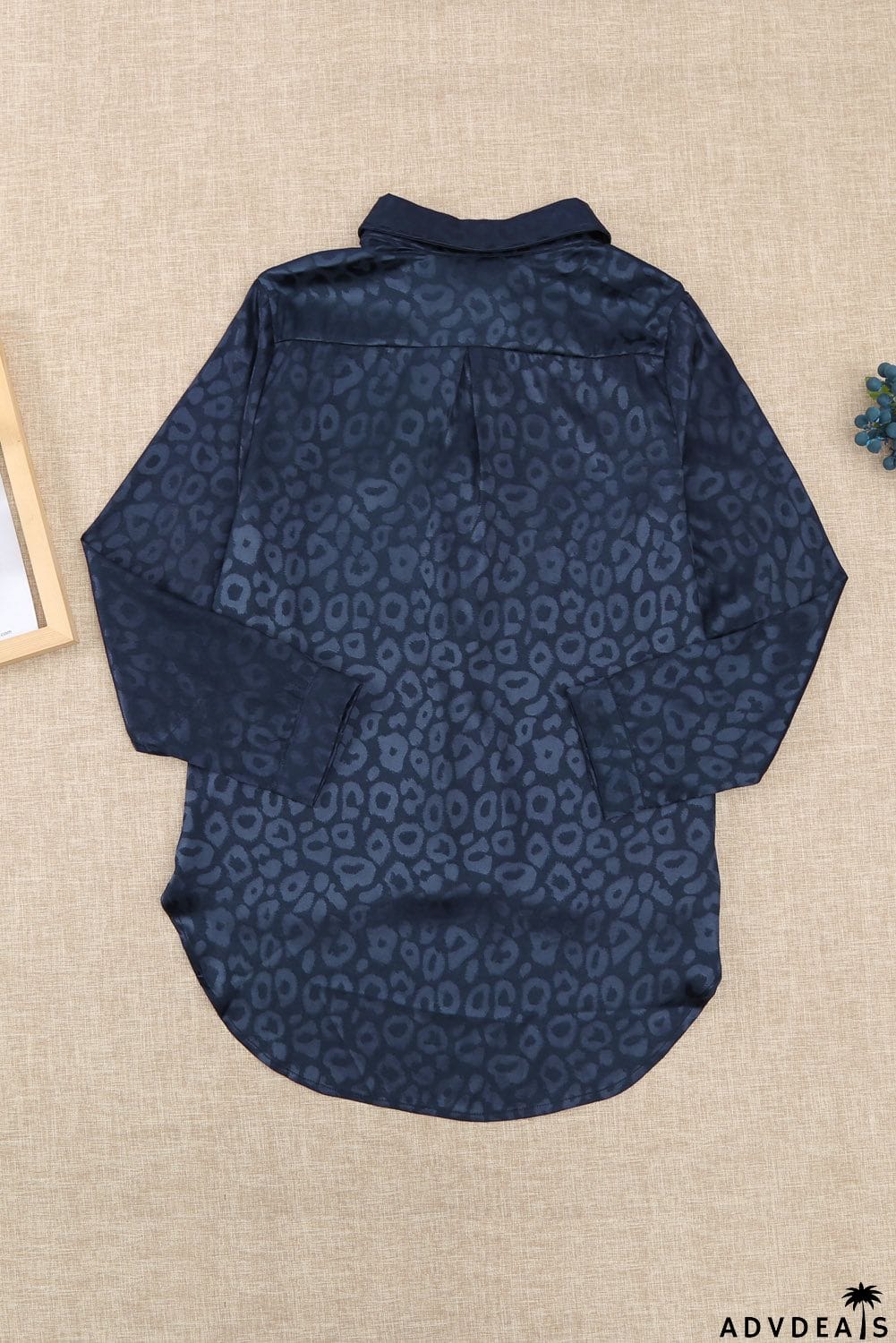 Turn-down Collar Embossed Button Shirt