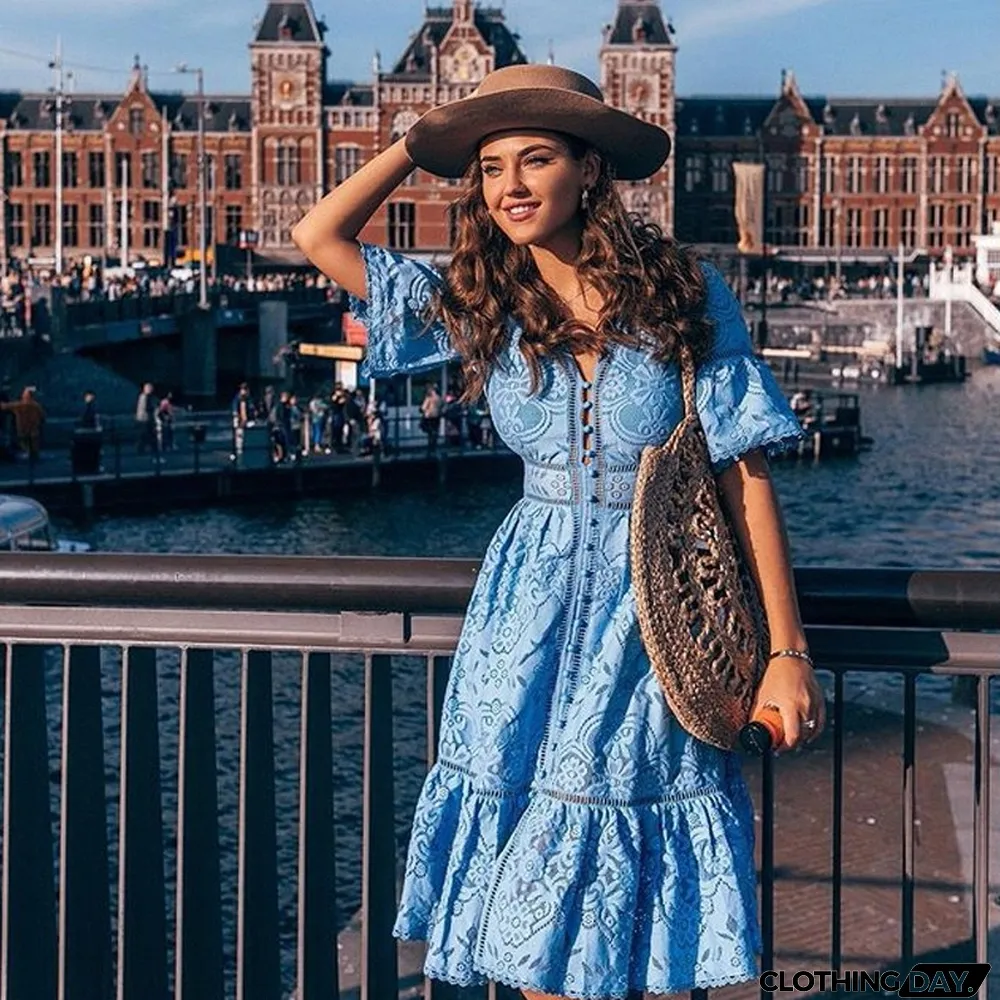 Women's V-Neck Cutout Lace Maxi Dresses