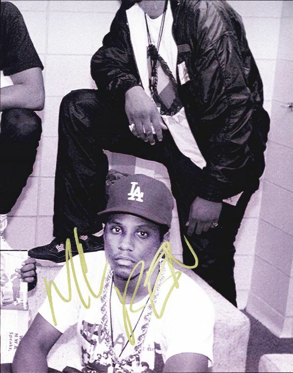 MC Ren authentic signed RAPPER 8x10 Photo Poster painting W/Certificate Autographed (1182016-d1)