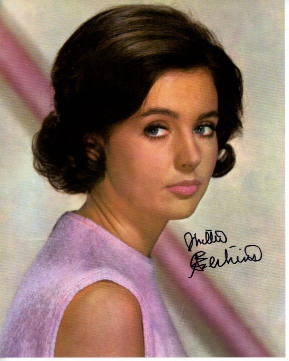 MILLIE PERKINS signed autographed Photo Poster painting