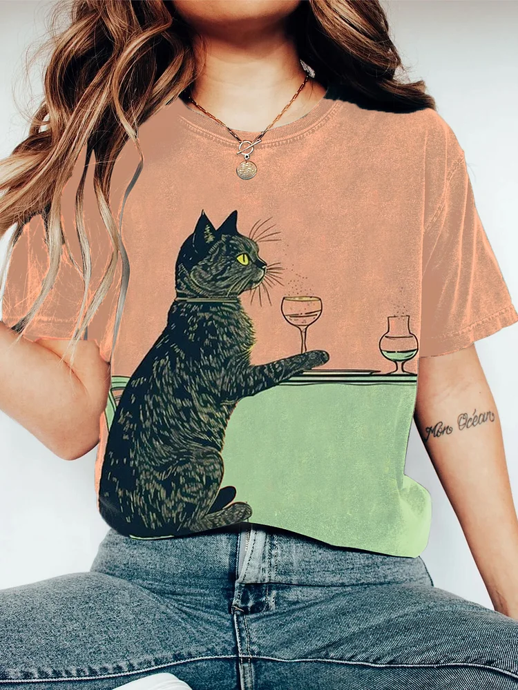 Women's Black Cat Champagne Art Print Casual T-Shirt