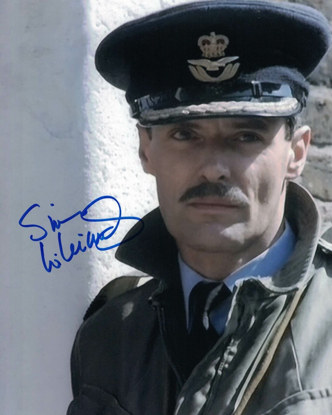 SIMON WILLIAMS - Group Cpt Gilmore in Doctor Who hand signed 10 x 8 Photo Poster painting