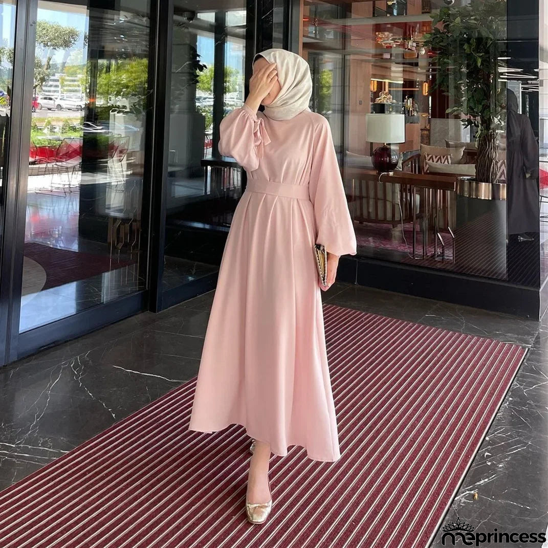 Women's Arabian Polyester Full Sleeve Solid Pattern Casual Abaya