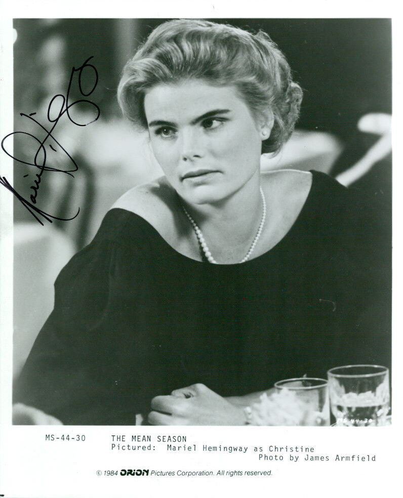 Mariel Hemingway signed 8x10 Photo Poster painting COA