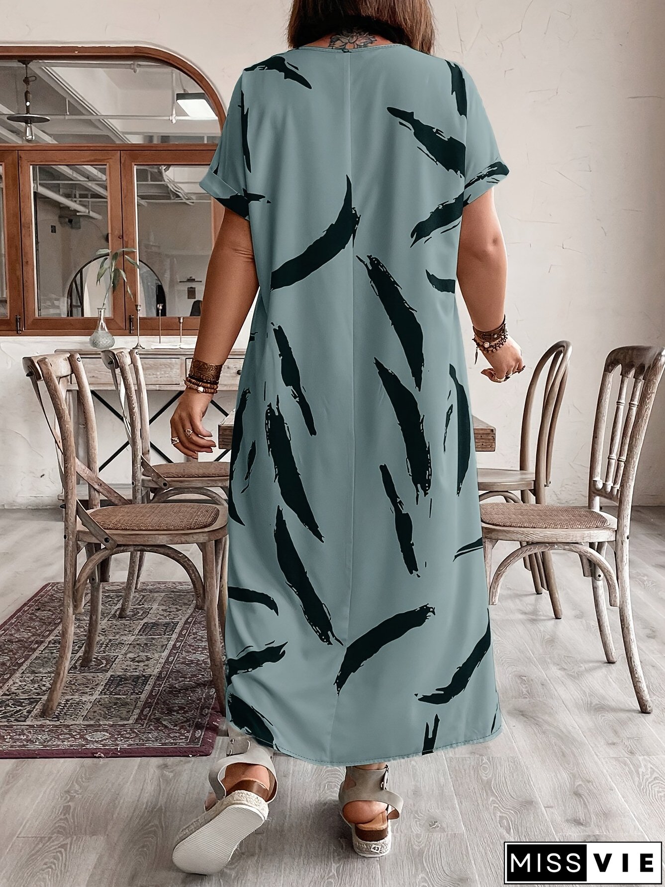 Plus Size Women short-sleeved printed slit dress