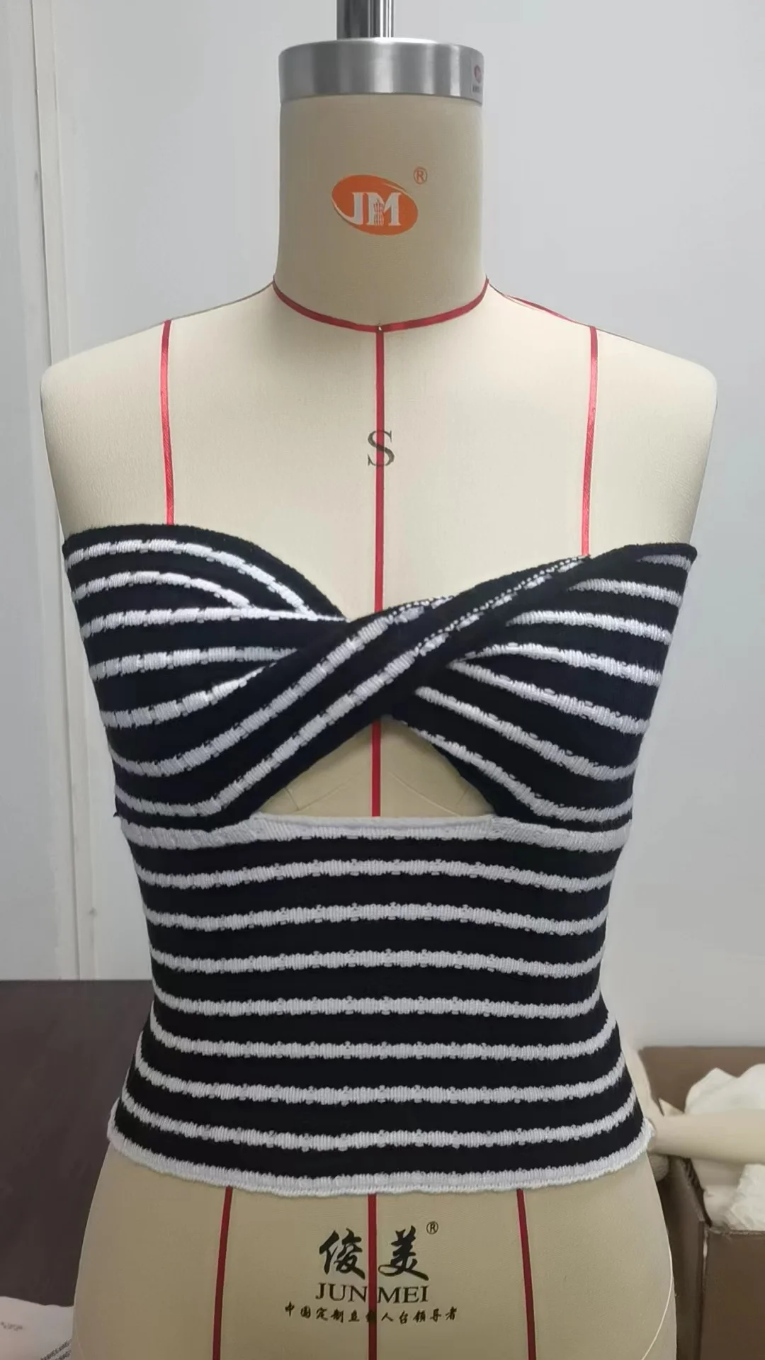 Toloer Toloer And Summer 2024 Sweater Hot Style Women's Sexy Striped Sweater Knit Strap Wipe-Outfit Ideas