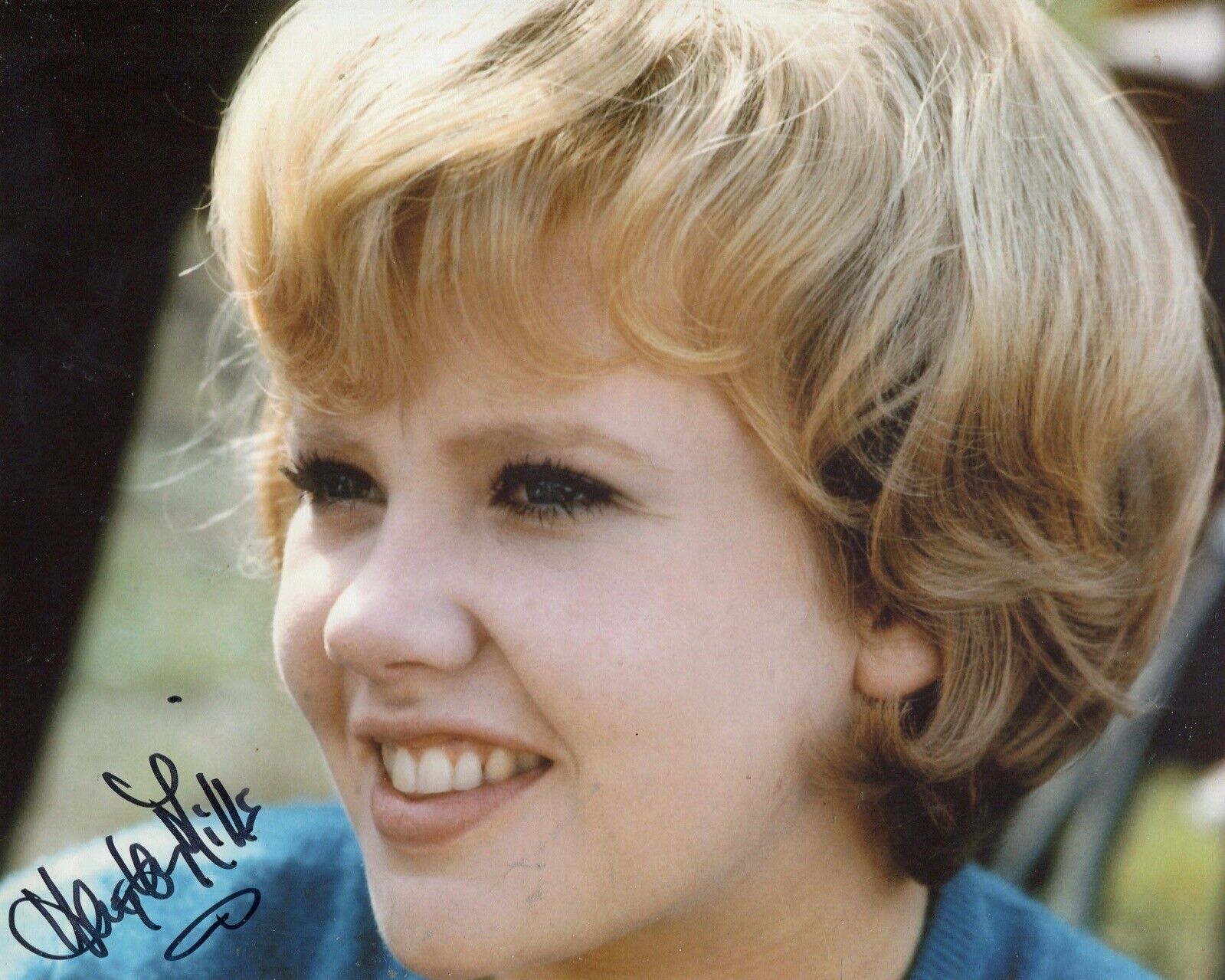 Actress HAYLEY MILLS signed 8x10 Photo Poster painting - In Person signing Ref32