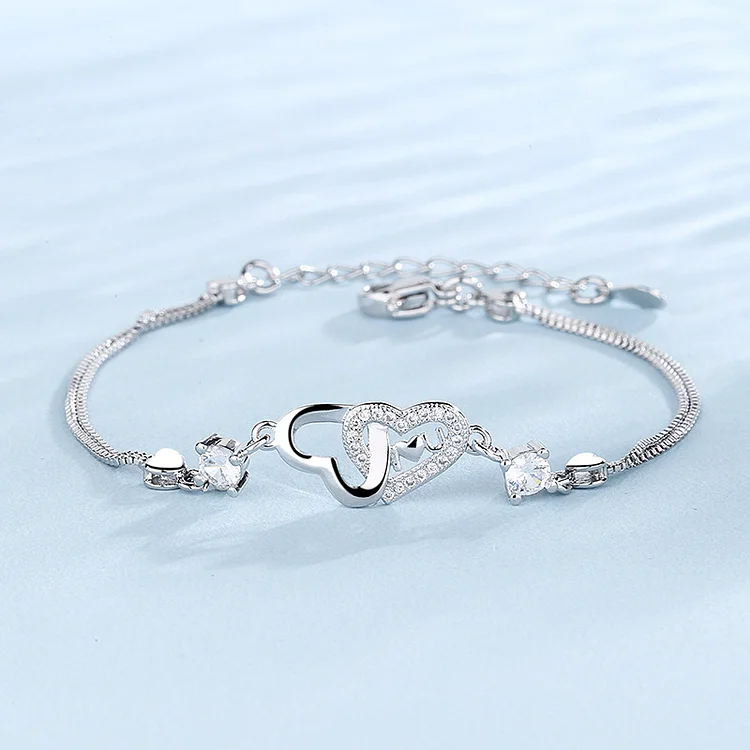 Diamond studded heart-shaped bracelet