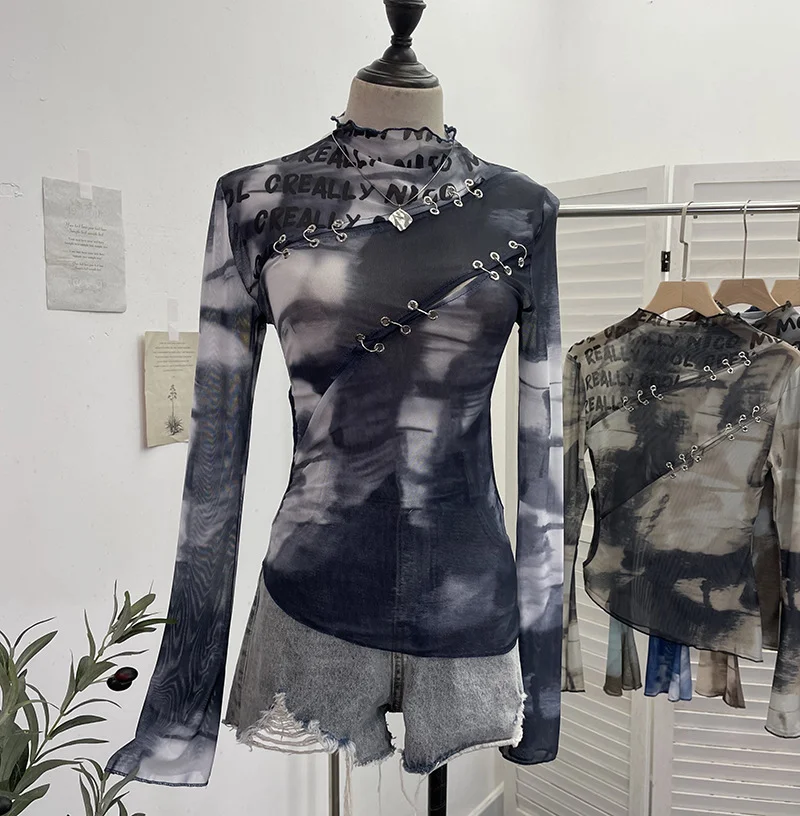 Uveng Pure Want To Play The Bottom Of The Long-Sleeved T-Shirt Design Hollow Print Irregular Mesh Yarn Personality Hottie Top 2629