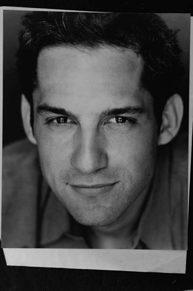 Enrique Murciano - 8x10 Headshot Photo Poster painting with Resume - Without a Trace