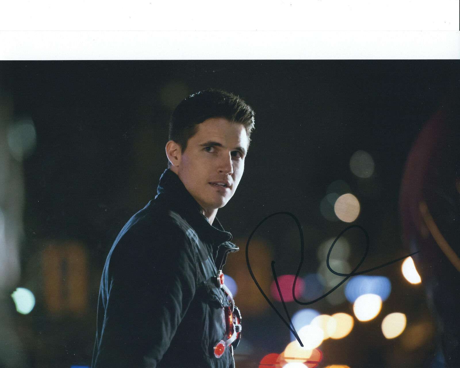 ROBBIE AMELL THE FLASH AUTOGRAPHED Photo Poster painting SIGNED 8X10 #8 RONNIE RAYMOND