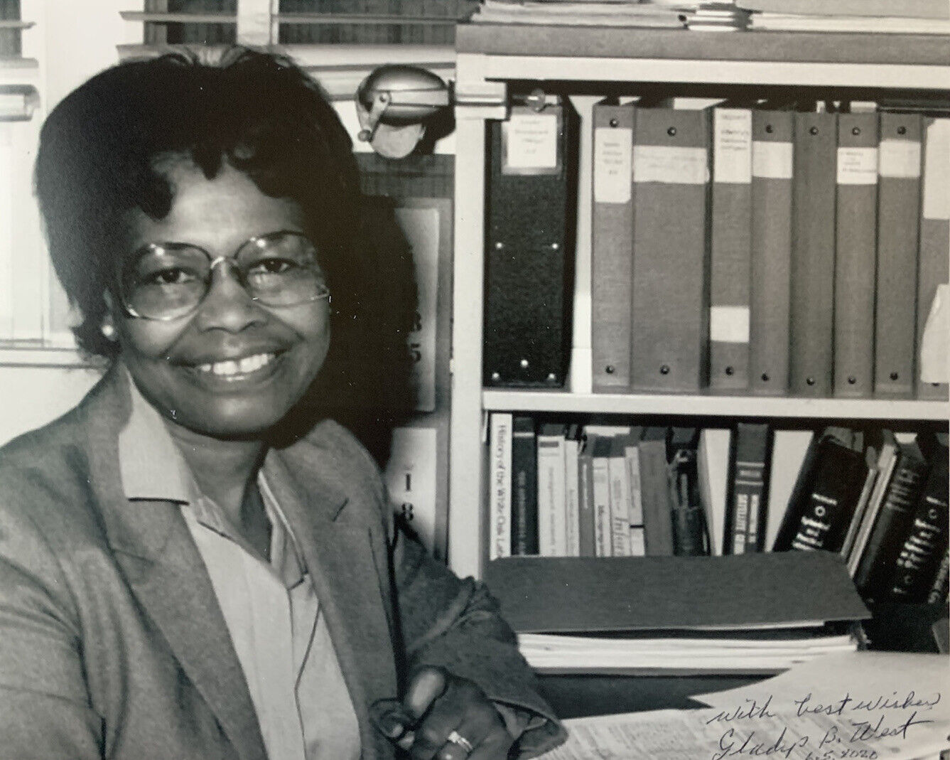 GLADYS WEST HAND SIGNED 8x10 Photo Poster painting NASA MATHEMATICIAN AUTOGRAPH AUTHENTIC COA