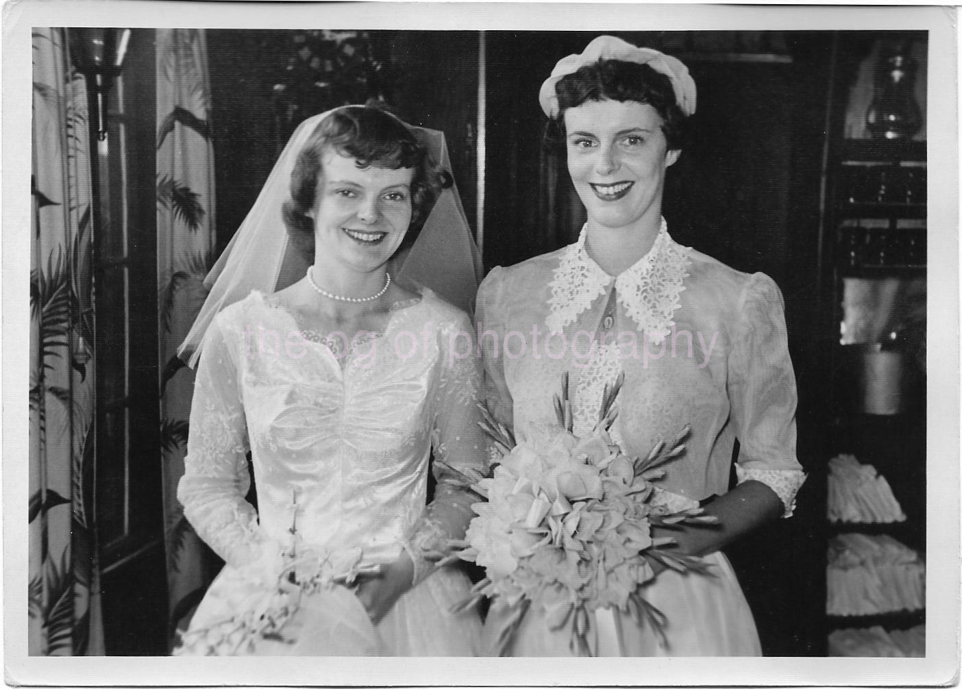 Found Wedding Photo Poster painting BRIDE 7X5 bwOriginal Portrait VINTAGE 04 6 G