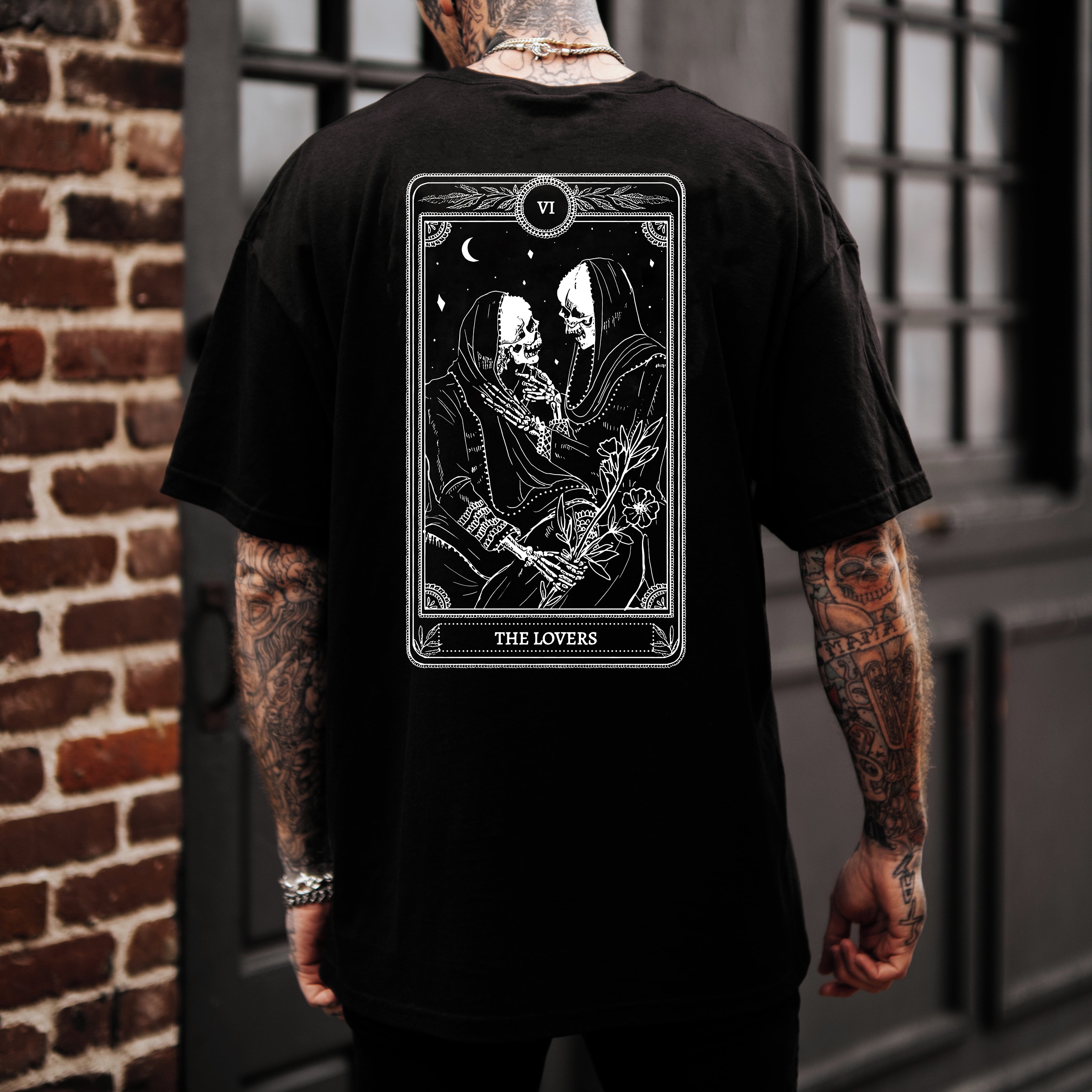THE LOVES Two skeletons with Flowers Red Graphic Casual Black Print T-shirt