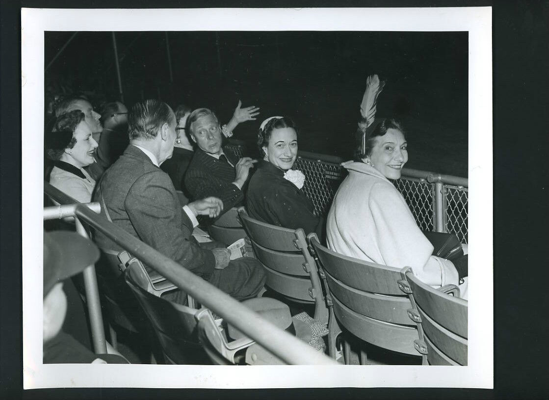 Former King of England Edward & Wife Wallis Simpson Wire Photo Poster painting at Yankee Stadium