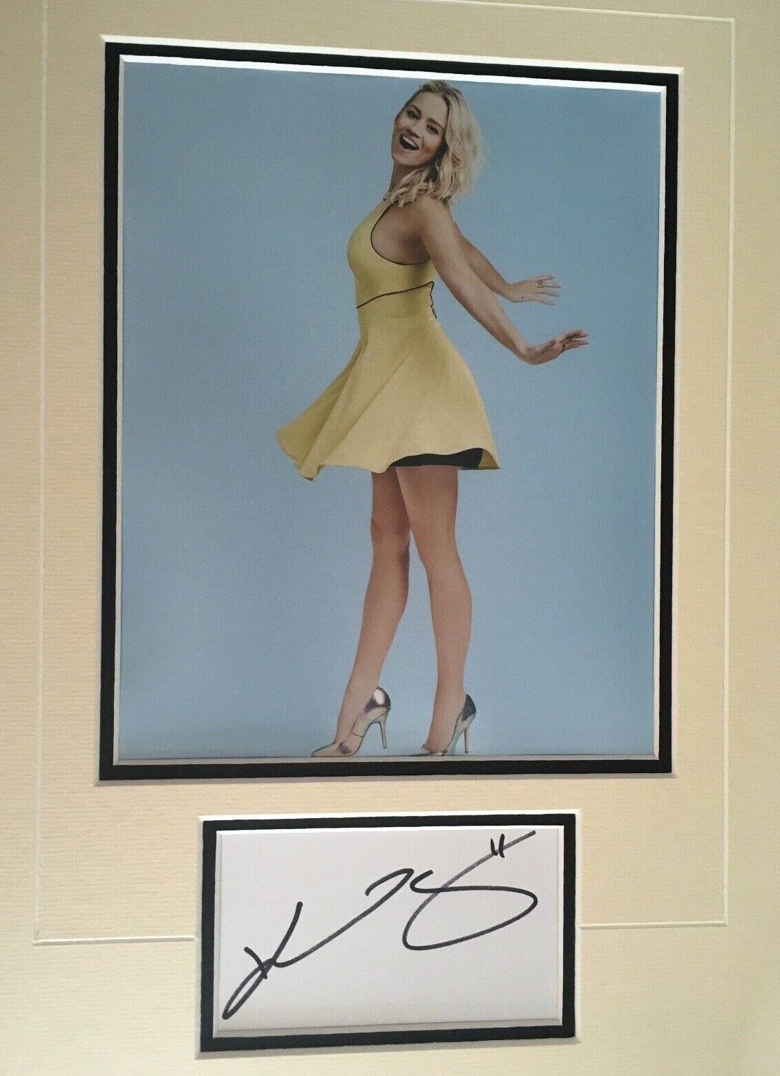 KIMBERLEY WYATT - THE PUSSYCAT DOLLS - EXCELLENT SIGNED Photo Poster painting DISPLAY