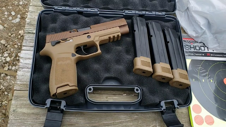 A-SIG SAUER P320 M17 9MM HANDFEUERWAFFE - FDE