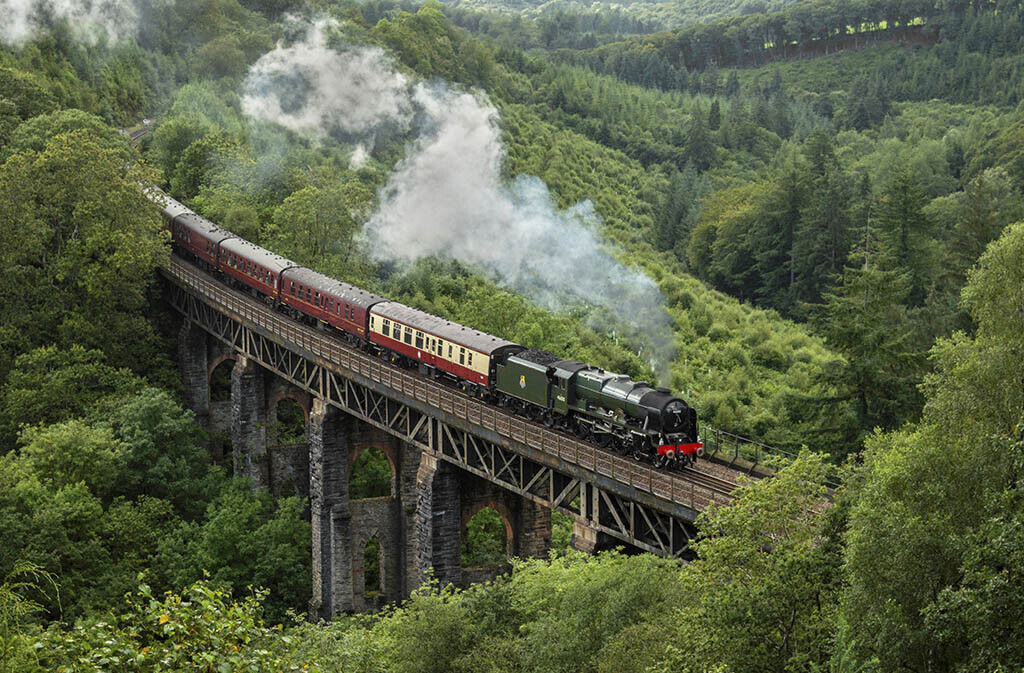 Steam Train crossing viaduct 46100 Royal Scot 12x8 inch print picture