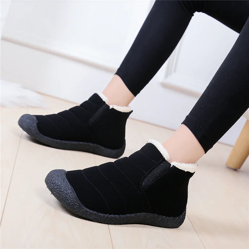 Qengg Snow Boots Women Shoes Warm Plush Fur Ankle Boots Winter Female Slip on Flat Casual Shoes Waterproof Ultralight Footwear